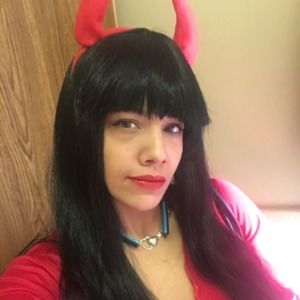 Meet your Posher, Jeannette